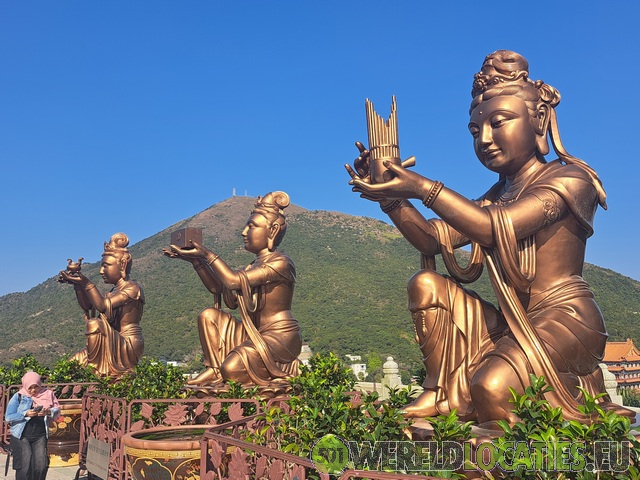 Hong Kong | The Po Lin Monastery and the Tian Tan Buddha