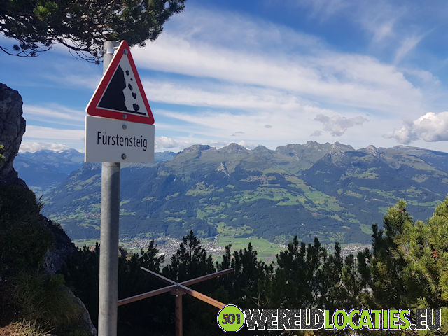 Liechtenstein | De Fürstensteig bergwandeling