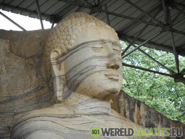 Sri Lanka | Kolossale bhoedda beelden in Polonnaruwa